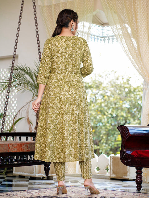 Green Ethnic Motifs Printed Regular Thread Work Pure Cotton Kurta with Trousers & With Dupatta