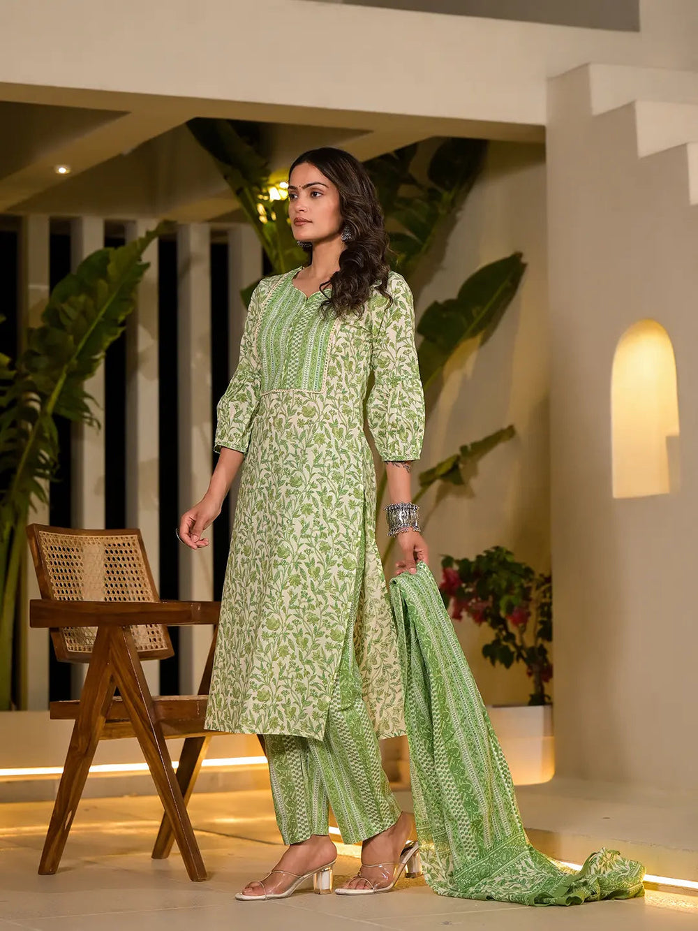 Green Leaf Print Piping On Yoke Straight Kurta With Trousers And Dupatta Set-Yufta Store-6839SKDGRS