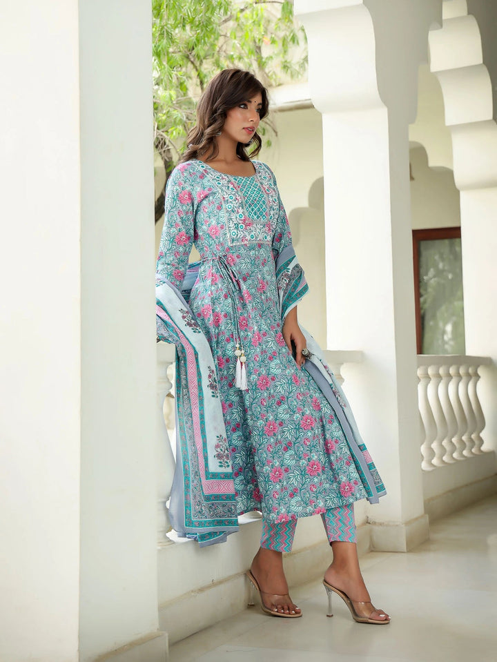 Grey Floral Printed Regular Thread Work Pure Cotton Kurta with Trousers & With Dupatta-Yufta Store-1584SKDGYS