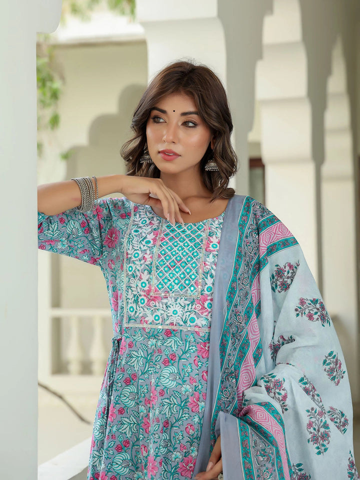 Grey Floral Printed Regular Thread Work Pure Cotton Kurta with Trousers & With Dupatta