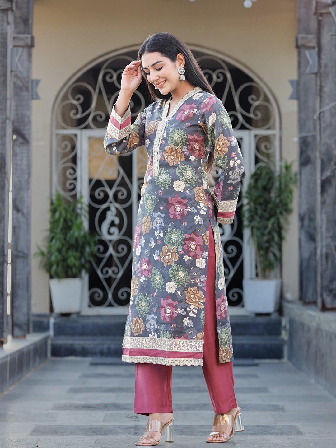 Grey Silk Bland kurta set with Thread_Work Kurta Trouser Set-Yufta Store-1721SETGYS