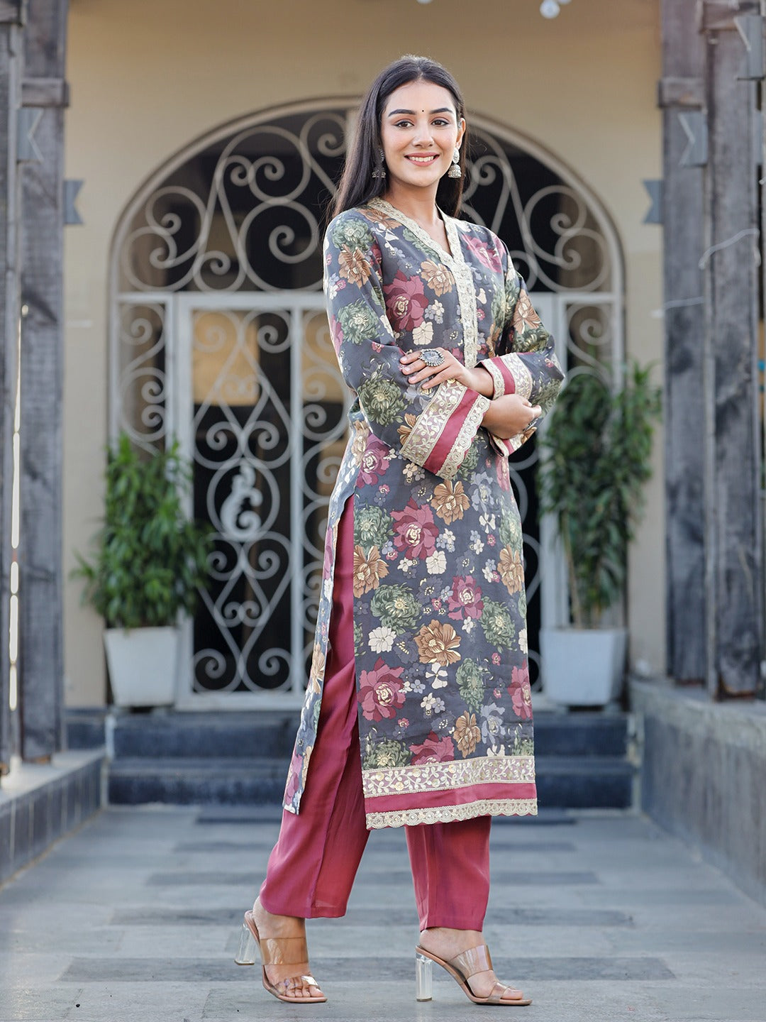 Grey Silk Bland kurta set with Thread_Work Kurta Trouser Set-Yufta Store-1721SETGYS