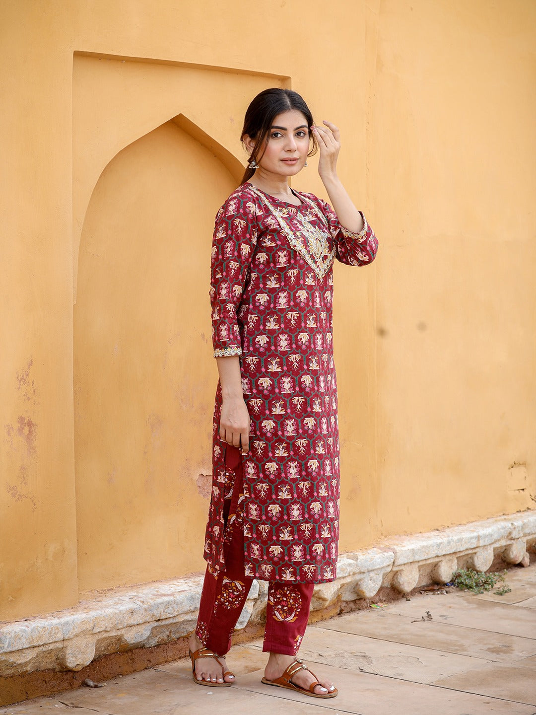 Maroon Ethnic Motifs Printed Kurta Set-Yufta Store-2035SETMRS