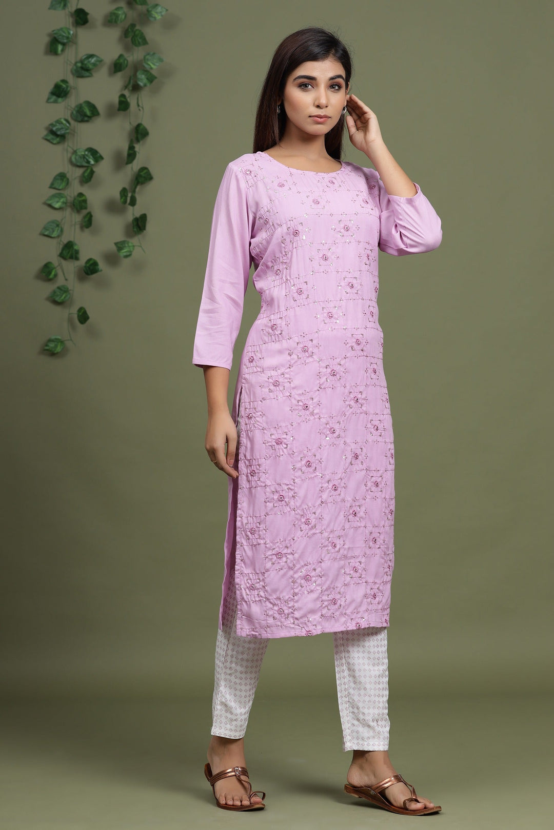 Mauve Embroidered Kurta Set-Yufta Store-2729SETLVM