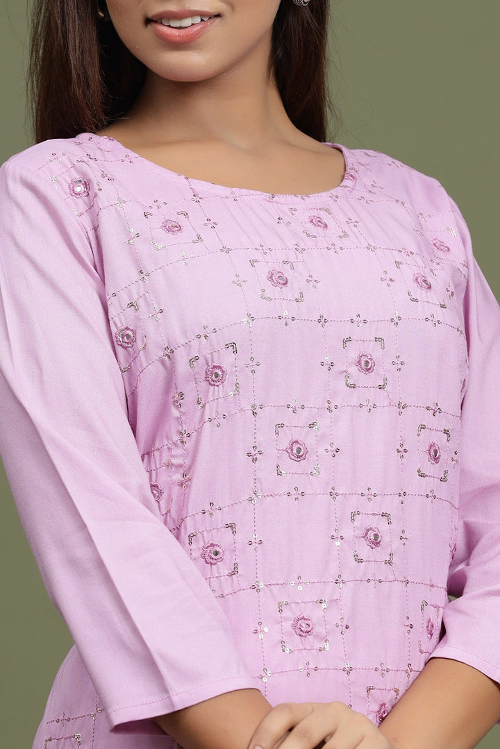 Mauve Embroidered Kurta Set-Yufta Store-2729SETLVM