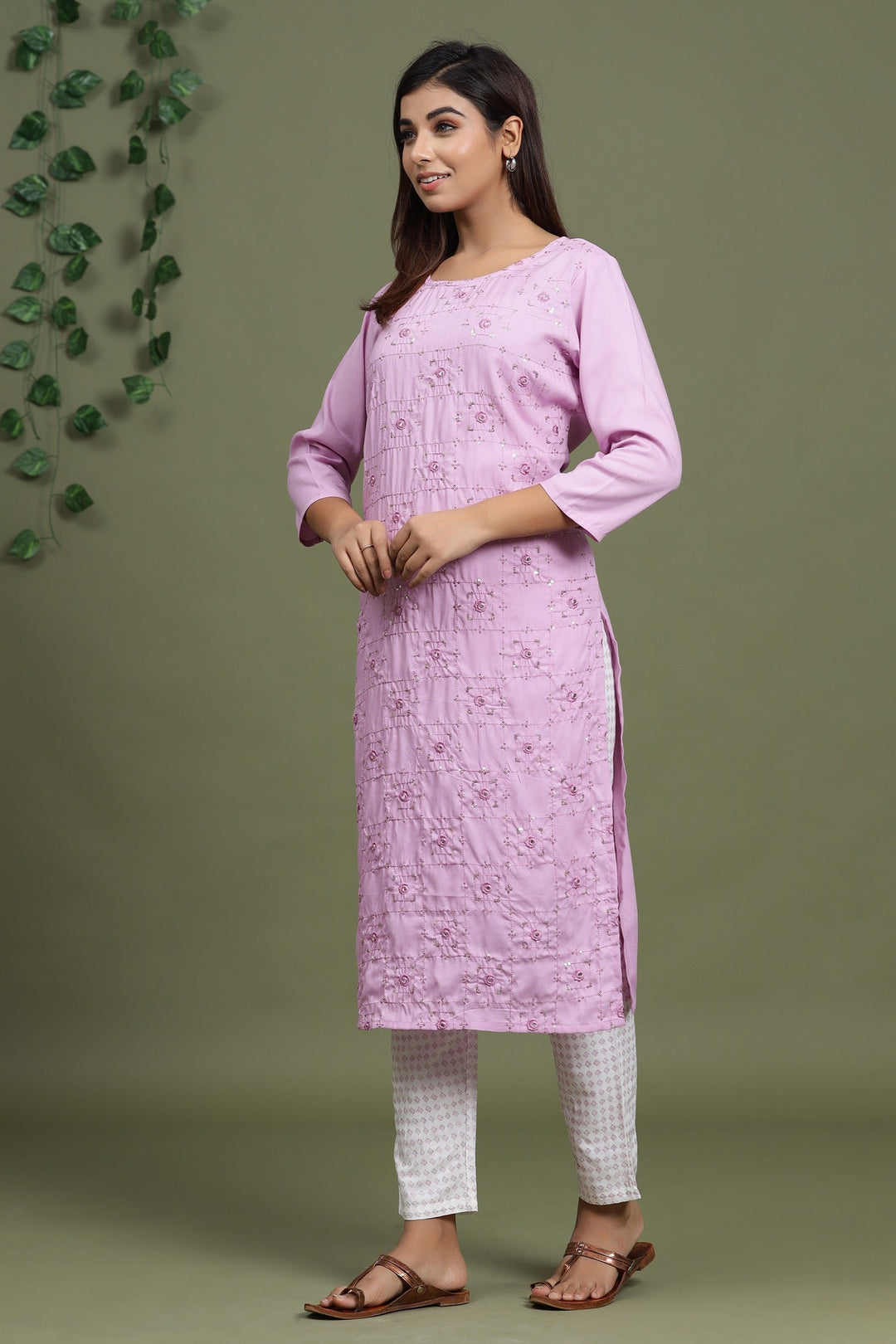 Mauve Embroidered Kurta Set-Yufta Store-2729SETLVM