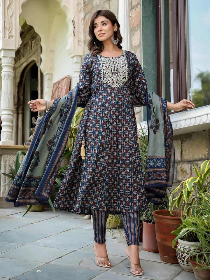 Navy Blue Ethnic Motifs Printed Regular Thread Work Pure Cotton Kurta with Trousers & With-Yufta Store-1577SKDNBS