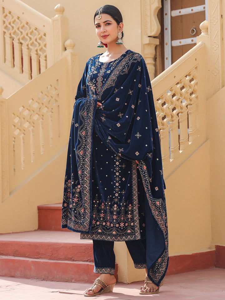 Navy Blue velvet kurta dupatta set