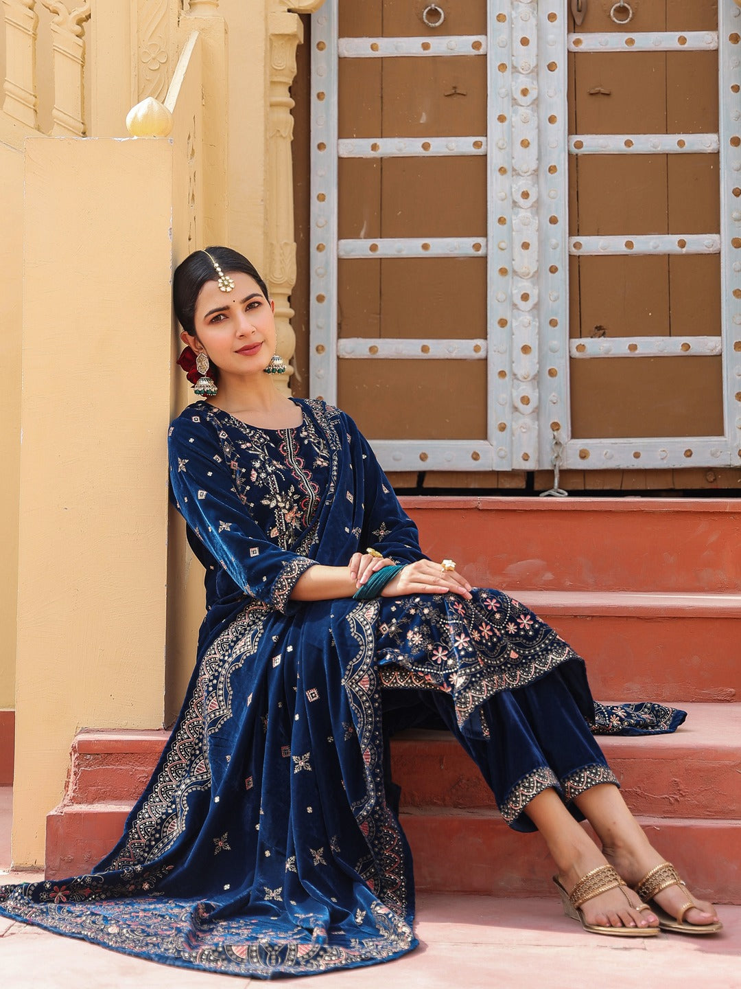 Navy Blue velvet kurta dupatta set