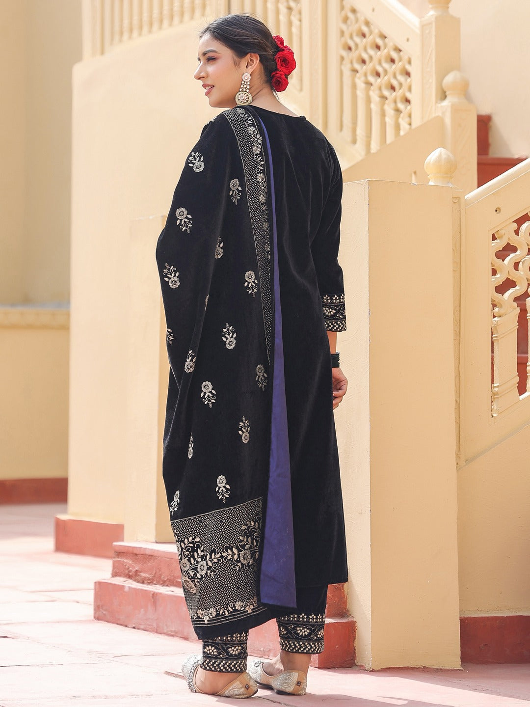 Navy blue velvet kurta dupatta set-Yufta Store-1684SKDNBS