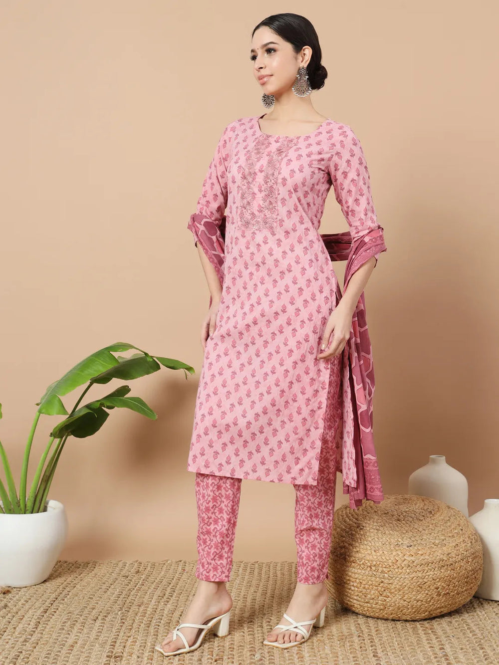 Pink Block Print,Thread_Work Straight Kurta Trouser And Dupatta Set-Yufta Store-1742SKDPKS
