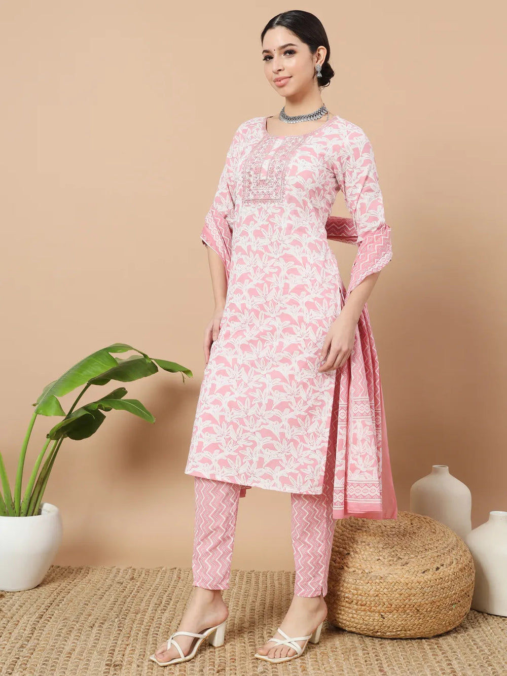 Pink Floral Print Sequins_Work Straight Kurta Trouser And Dupatta Set-Yufta Store-1752SKDPKS