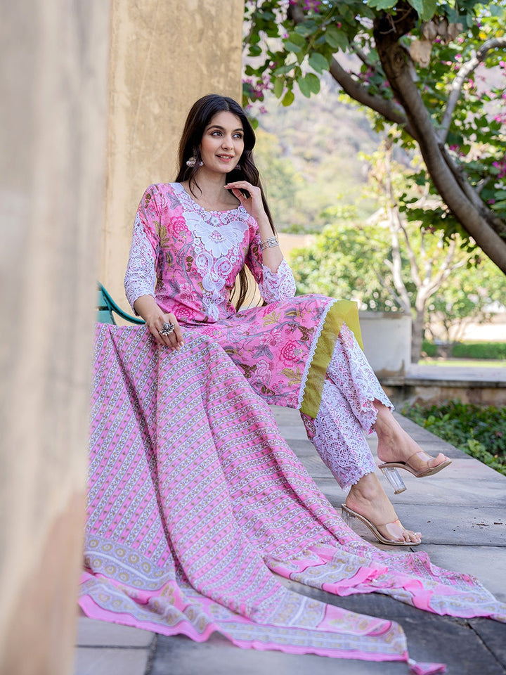 Pink Floral Print,Thread_Work Pakistani Style Kurta Trouser And Dupatta Set-Yufta Store-1992SKDPKS