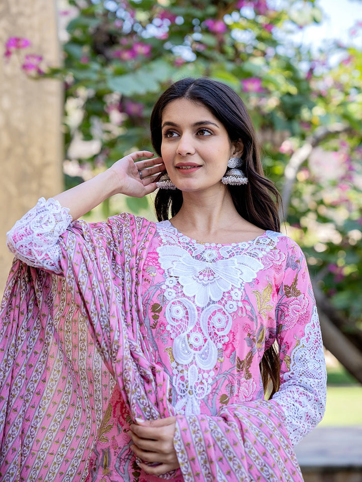 Pink Floral Print,Thread_Work Pakistani Style Kurta Trouser And Dupatta Set-Yufta Store-1992SKDPKS