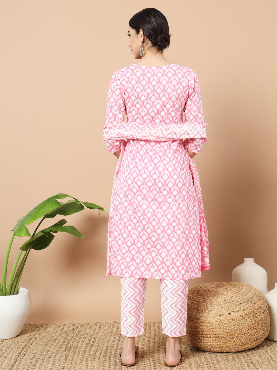 Pink Floral,Piping On Yoke Straight Kurta Trouser And Dupatta Set-Yufta Store-6833SKDPKS