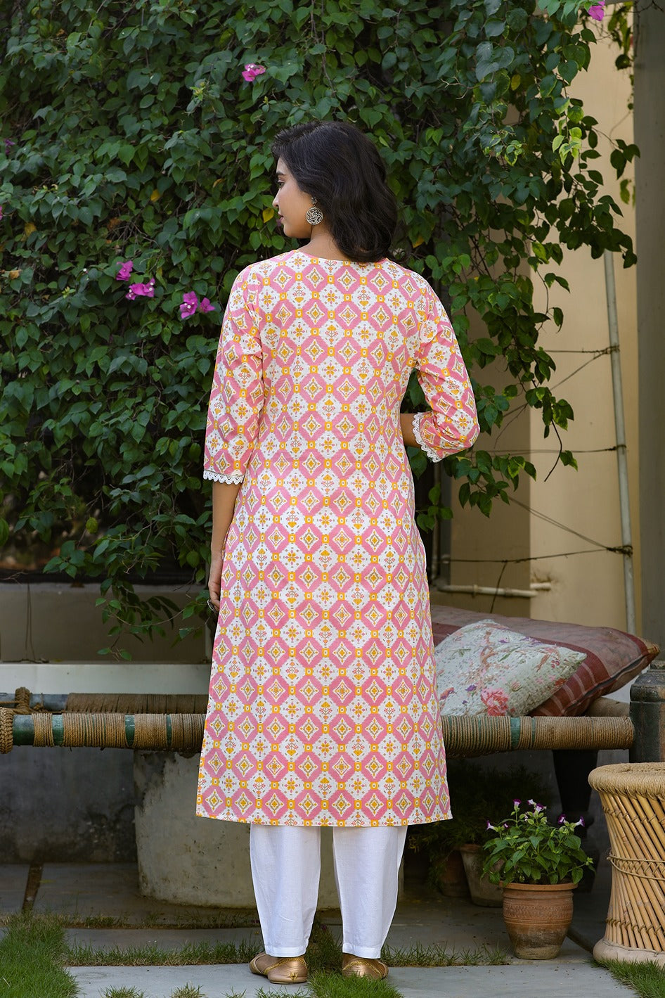 Pink & Offwhite Printed Kurta Set-Yufta Store-9404SETPCS