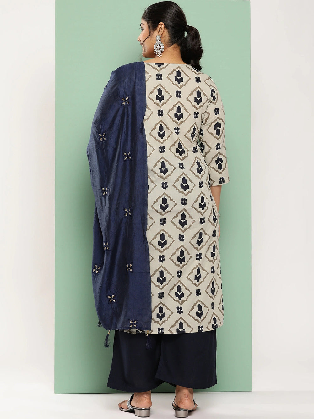 Plus Size Ethnic Motifs Printed Pure Cotton Kurta with Palazzos & With Dupatta-Yufta Store-1555PSKDBG3XL