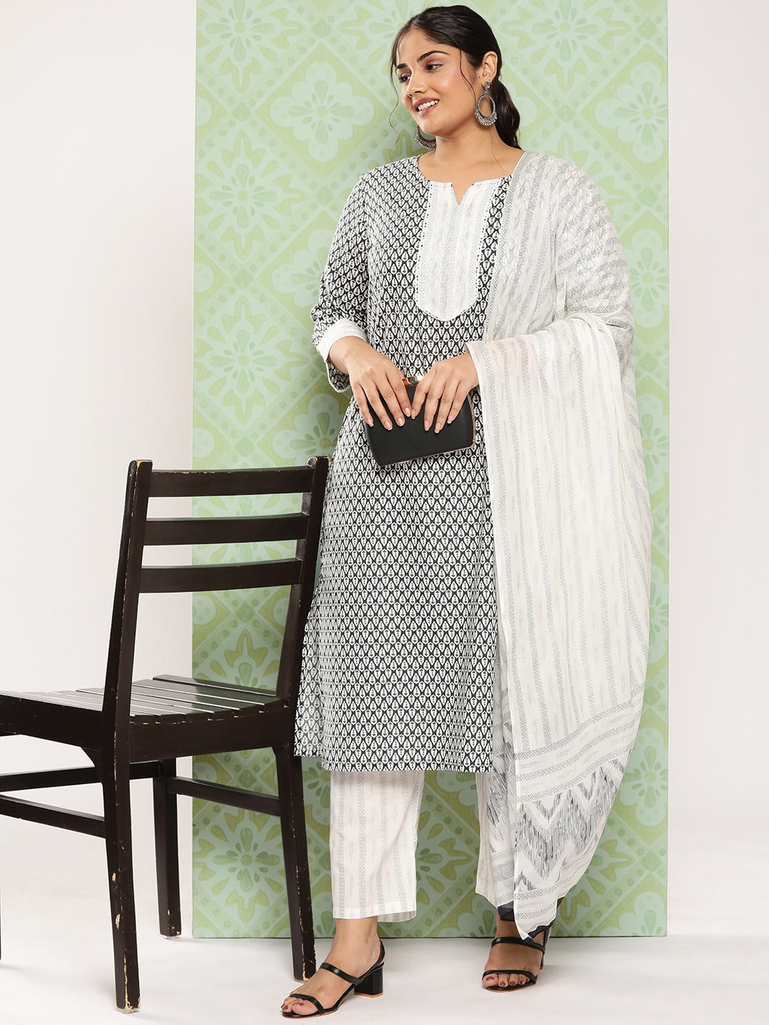 Plus Size Ethnic Motifs Printed Pure Cotton Kurta with Trousers & With Dupatta-Yufta Store-9386PSKDWH3XL