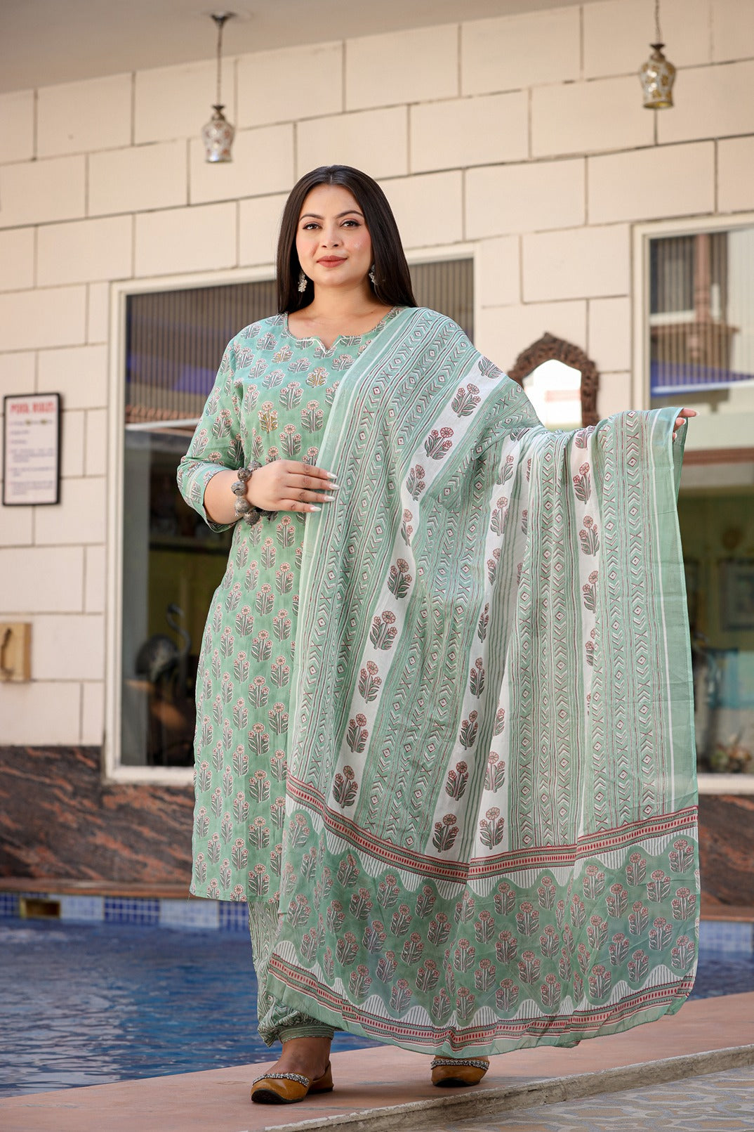 Plus Size Floral Printed Pure Cotton Kurta with Harem Pants & With Dupatta-Yufta Store-1117PSKDSG3XL