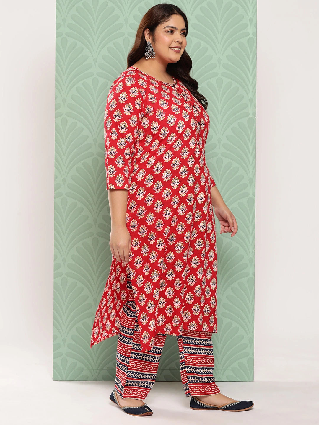 Plus Size Floral Printed Pure Cotton Kurta with Trousers & Dupatta-Yufta Store-1393PSKDRD3XL