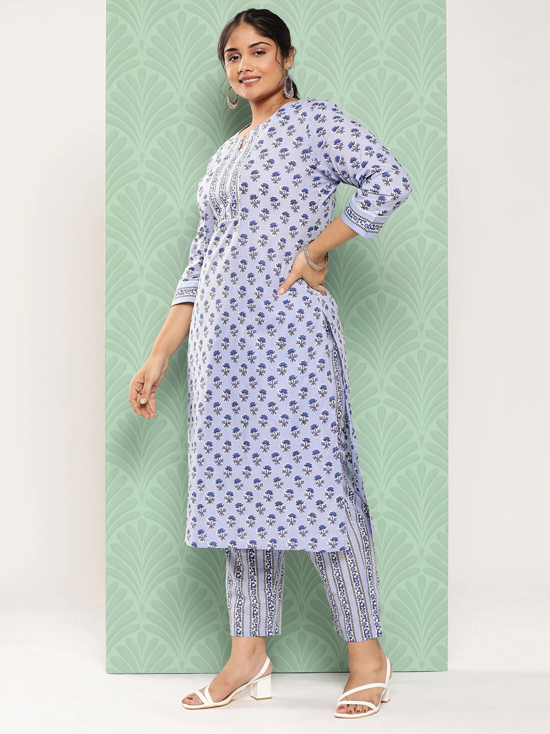 Plus Size Floral Printed Pure Cotton Kurta with Trousers & With Dupatta-Yufta Store-1192PSKDSB3XL