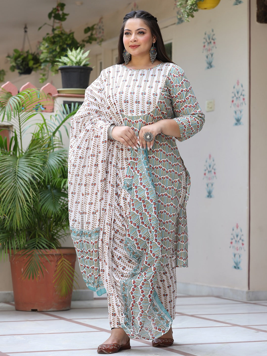 Plus Size Floral Printed Pure Cotton Straight Kurta & Trousers With Dupatta