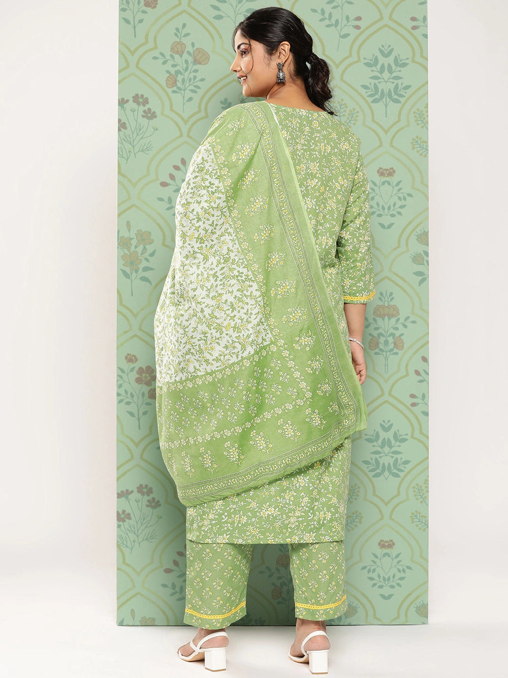 Plus Size Floral Printed Regular Pure Cotton Kurta with Trousers & Dupatta-Yufta Store-1341PSKDGR3XL