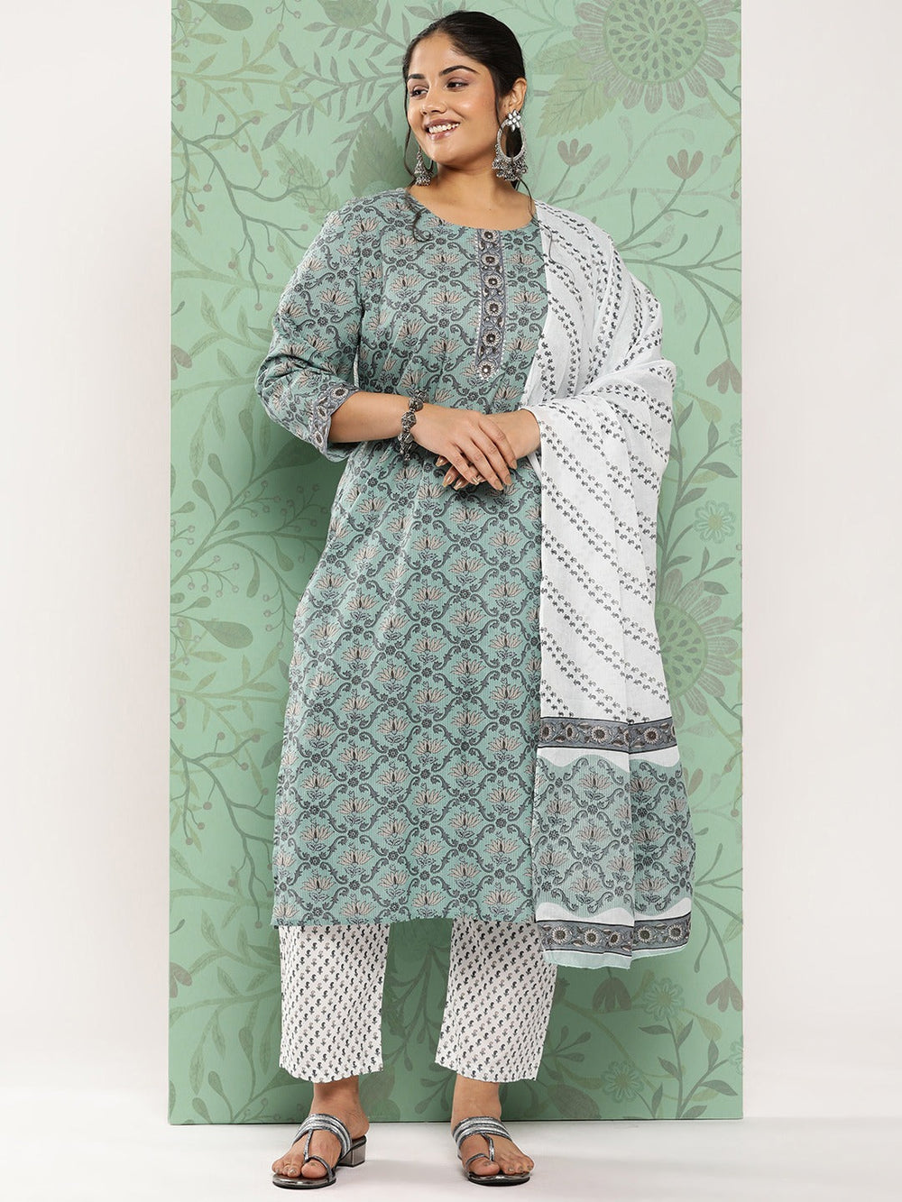 Plus Size Gotta Patti Cotton Kurta Dupatta Set