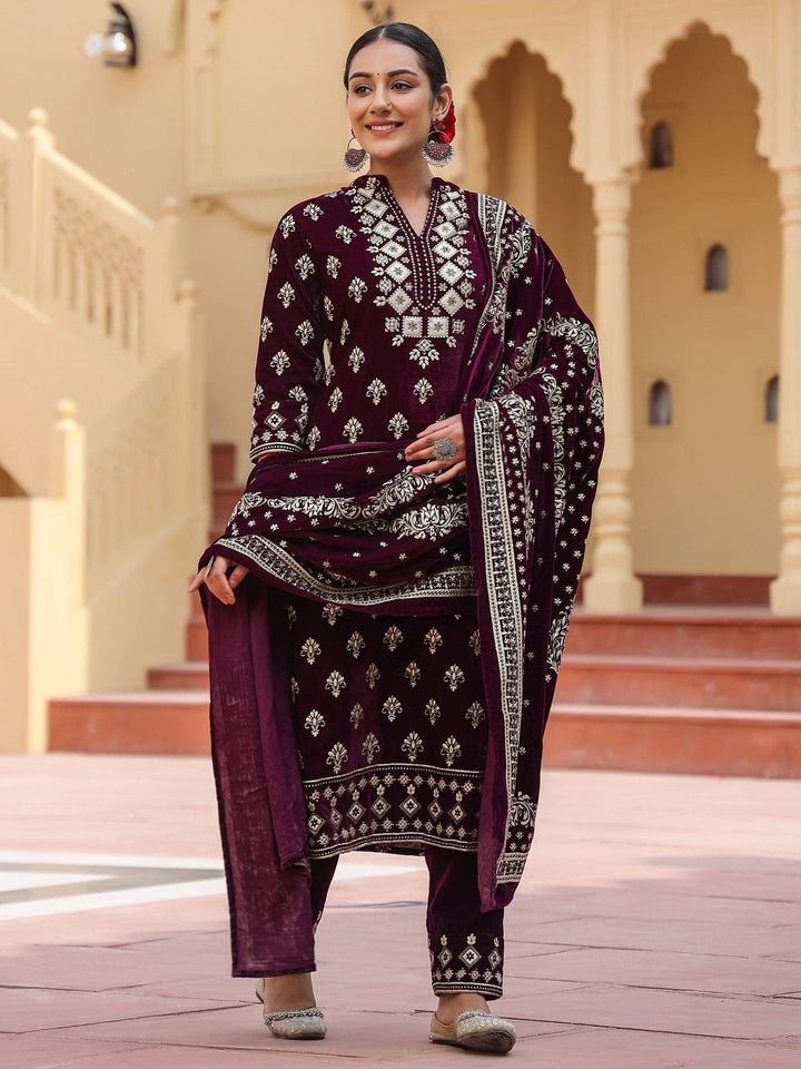 Purple velvet kurta dupatta set