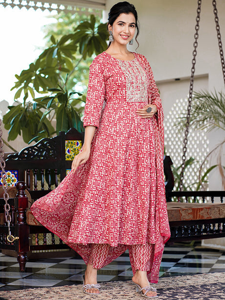 Red Ethnic Motifs Printed Regular Thread Work Pure Cotton Kurta with Trousers & With Dupatta