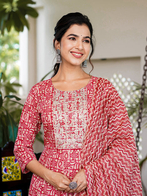 Red Ethnic Motifs Printed Regular Thread Work Pure Cotton Kurta with Trousers & With Dupatta