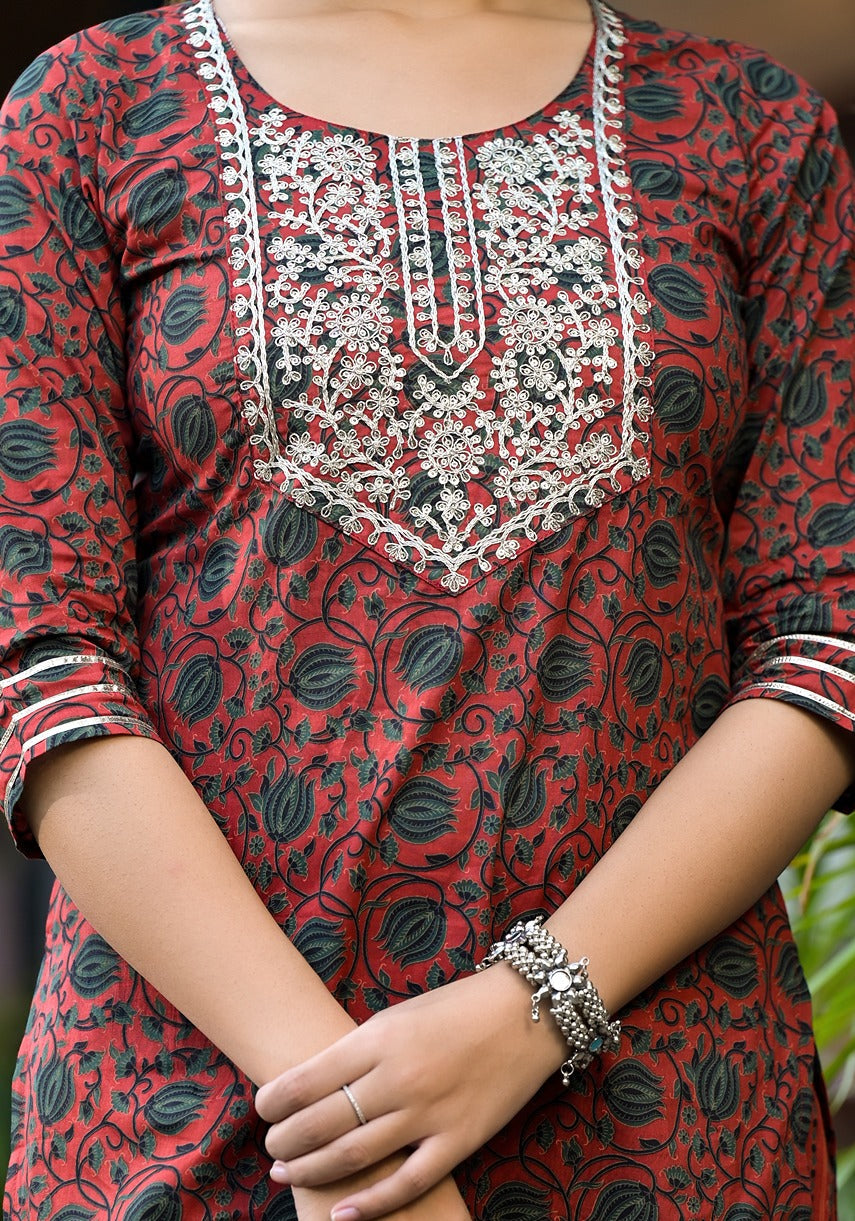 Rust Ethnic Motifs Dori_Embroidery Kurta Sharara With Dupatta Set