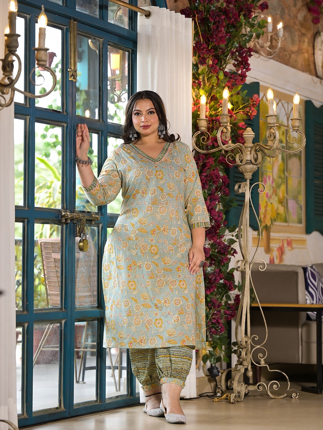 Sea Green Floral Print Straight Plus size Kurta Harem pants And Dupatta Set-Yufta Store-1521PSKDSG3XL