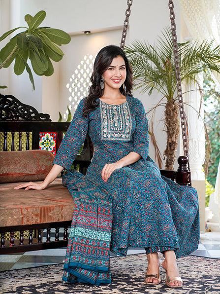 Teal Floral Embroidered Regular Thread Work Pure Cotton Kurta with Trousers & With Dupatta-Yufta Store-1622SKDTBS