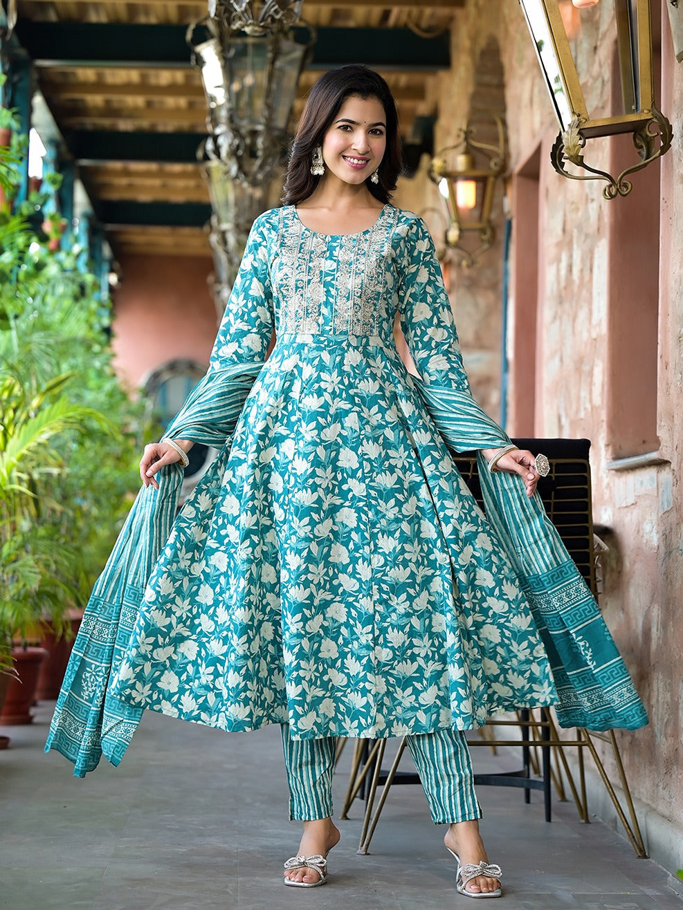 Teal Green Floral Dori_Embroidery Kurta Trouser With Dupatta Set-Yufta Store-1724SKDTGS