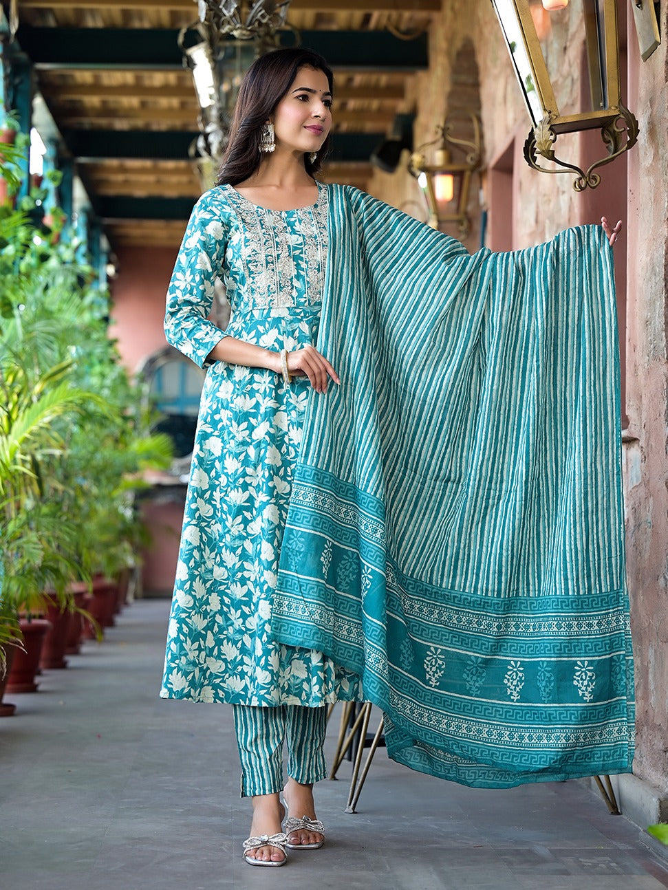 Teal Green Floral Dori_Embroidery Kurta Trouser With Dupatta Set-Yufta Store-1724SKDTGS