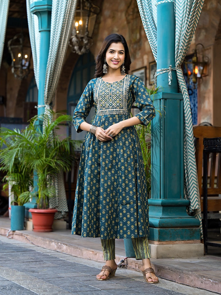 Teal Green Floral Sequins_Work Kurta Trouser With Dupatta Set-Yufta Store-1280SKDTGS