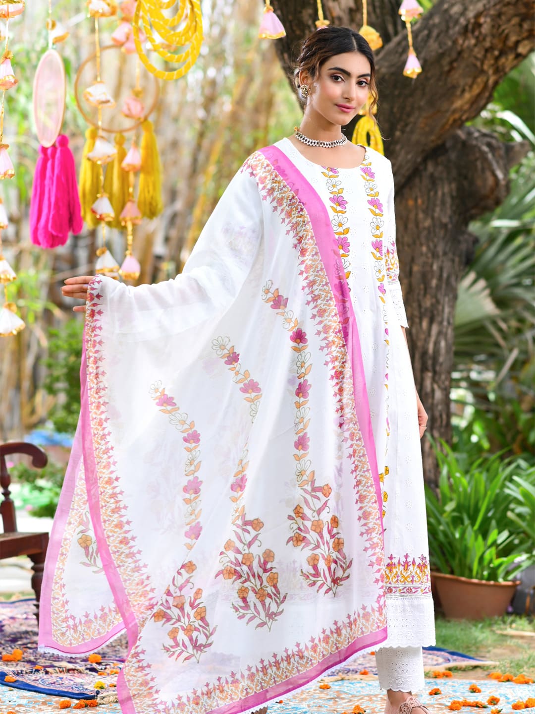 White Embroidered Dupatta set-Yufta Store-2367SKDWHM