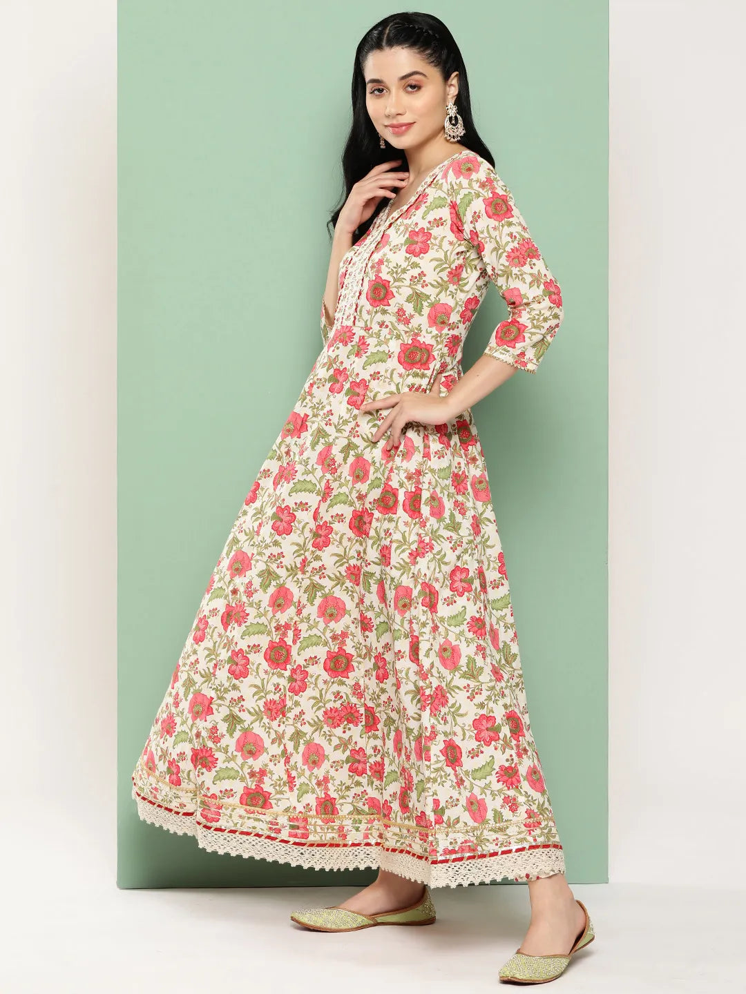 White Floral Printed Regular Pure Cotton Kurta with Trousers & Dupatta