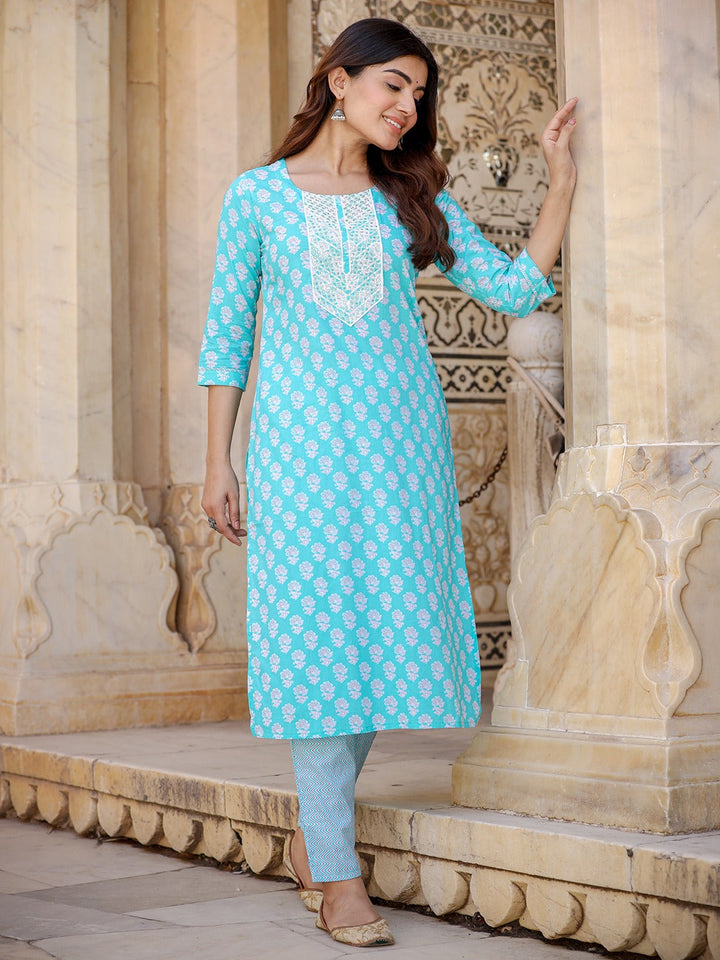 Women Floral Embroidered Regular Thread Work Kurta with Trousers & Dupatta-Yufta Store-1298SKDSBS