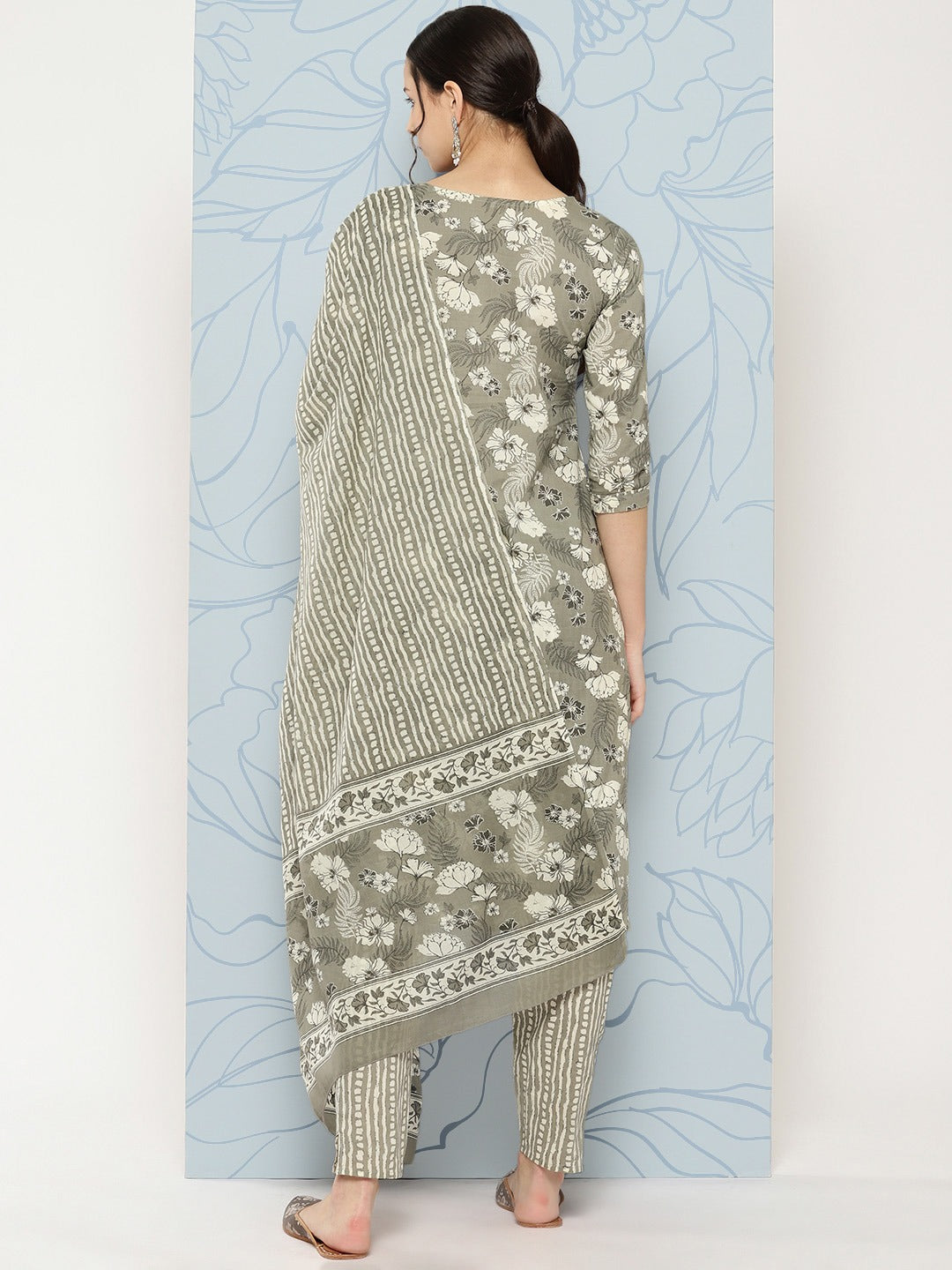 Women Floral Embroidered Sequinned Pure Cotton Kurta with Trousers & With Dupatta-Yufta Store-1310SKDGYS