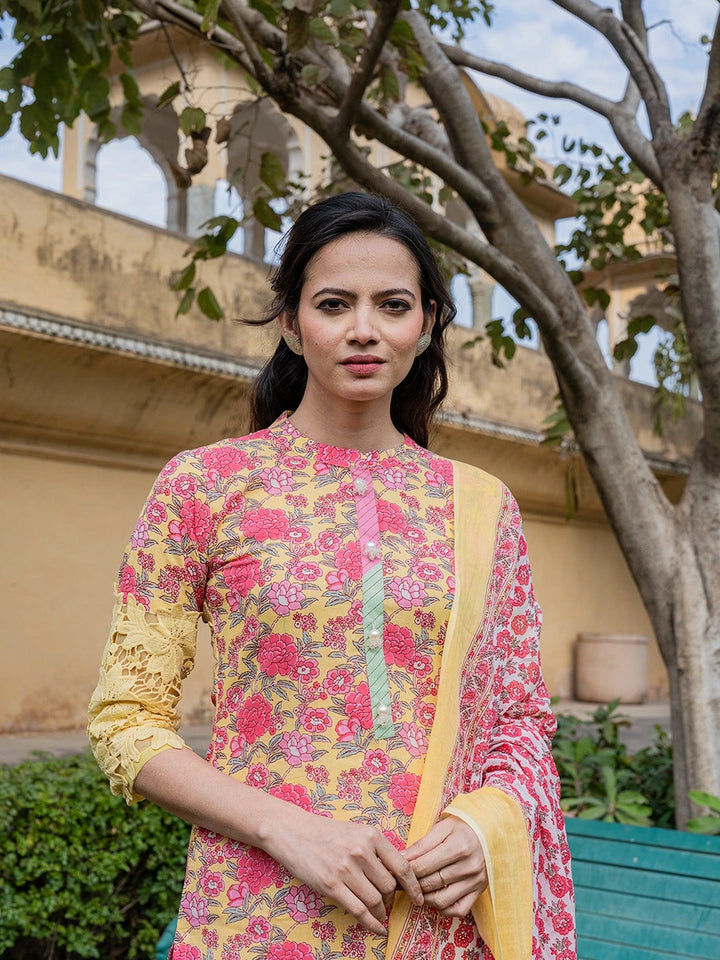 Yellow And Pink Floral Print,Thread_Work Pakistani Style Kurta Trouser And Dupatta Set-Yufta Store-1994SKDYLS