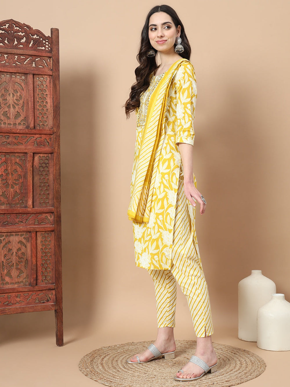Yellow Cotton Floral Print Kurta Set Dupatta With Embroidery-Yufta Store-1602SKDYLS