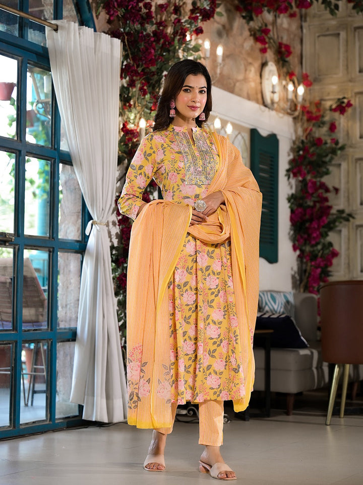 Yellow Floral Sequins_Work Kurta Trouser With Dupatta Set