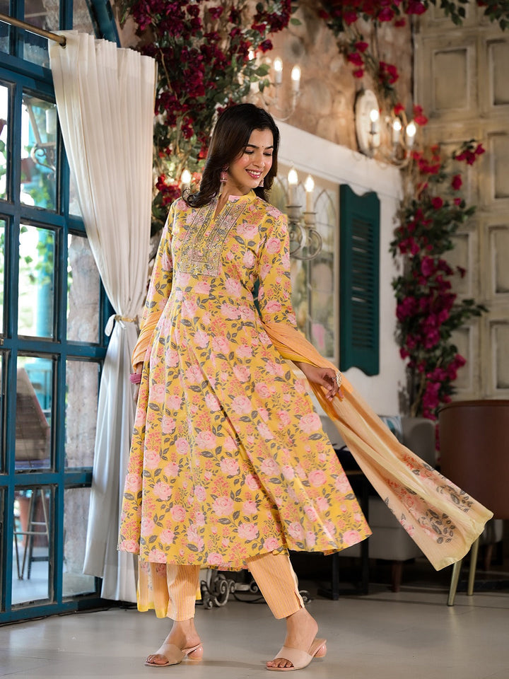 Yellow Floral Sequins_Work Kurta Trouser With Dupatta Set