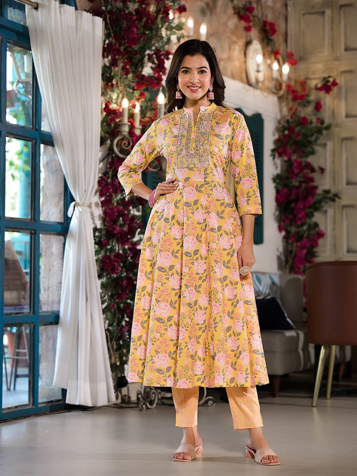 Yellow Floral Sequins_Work Kurta Trouser With Dupatta Set