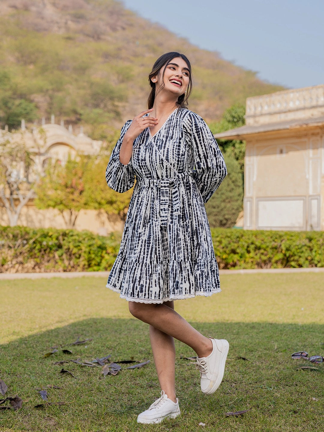 black and white tie dye dress Disturbia | Moodswing Midi and the soft Cotton Black And White Tie