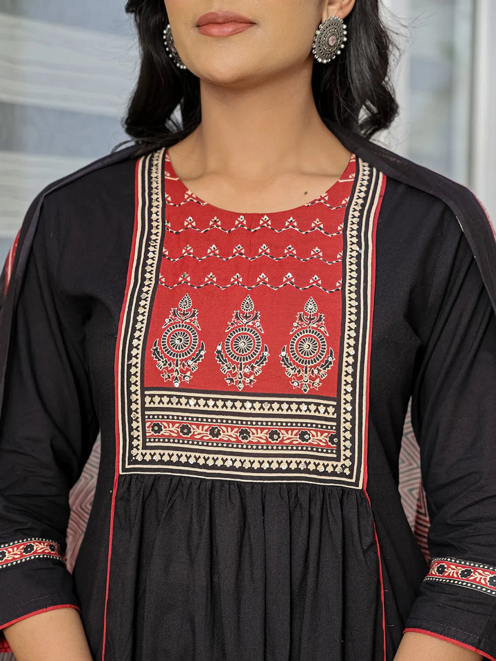 Black Cotton A Line Gathered Or Pleated Kurta Dupatta Set-Yufta Store-6500SKDBKM