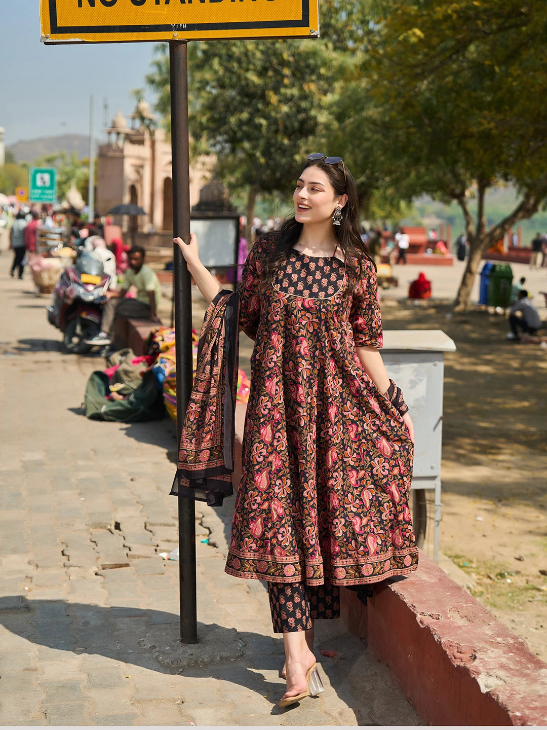 Black Cotton Kalidaar Style Kurta Pant Dupatta Set-Yufta Store-7655SKDBKM