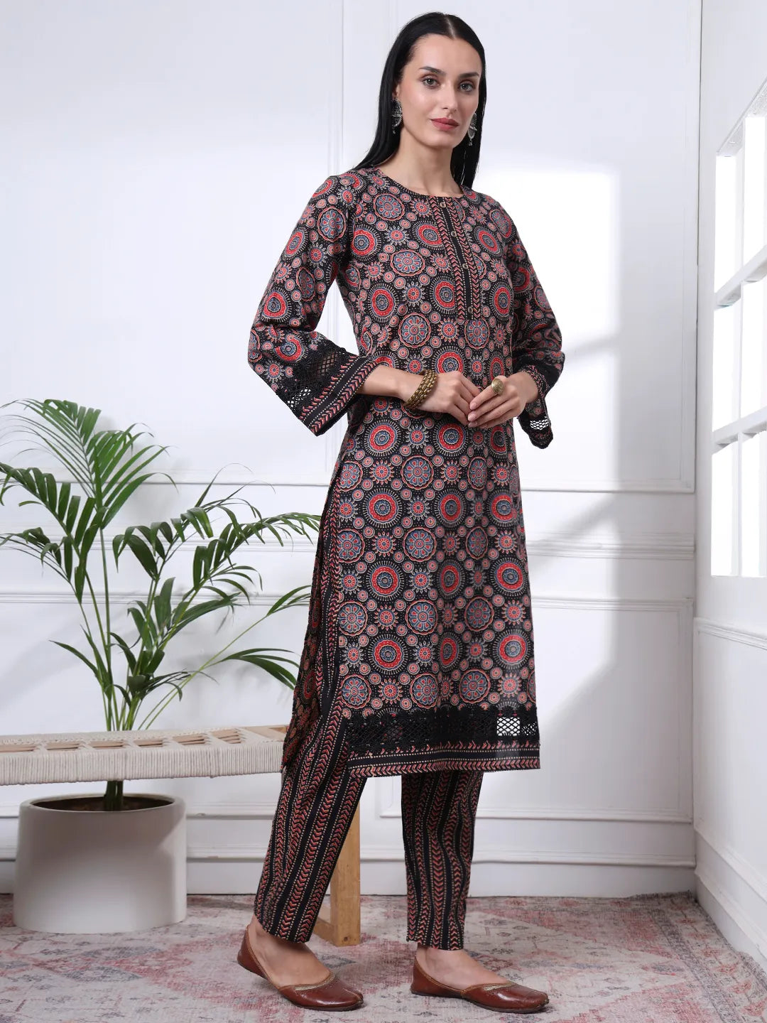 Black Ethnic Motifs Straight Kurta Trouser Dupatta Set-Yufta Store-7093SKDBKS